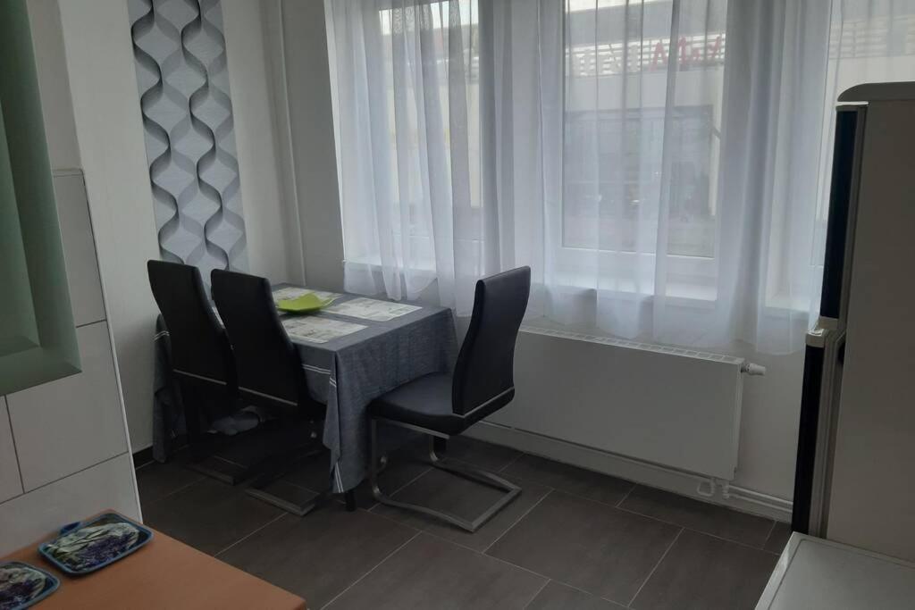 Prague Apartment In Most Near Golf Club, Aqua-Hipo-Autodrom In Most Exterior foto